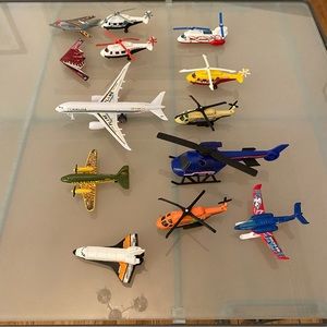 Fun lot of 13 TOY PLANES AND HELICOPTERS